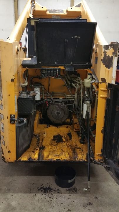 case 1840 skid steer hydraulic oil|case 1840 hydraulic oil type.